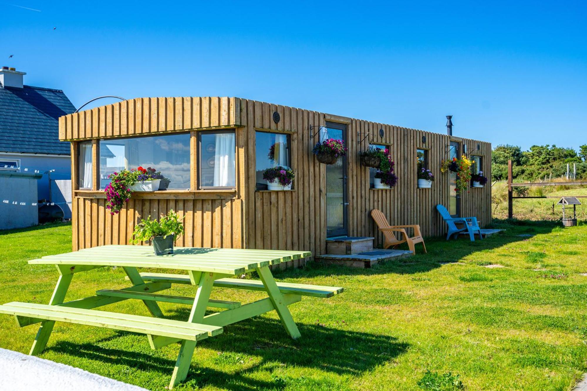 Geraghtys Farmyard Pods Hotel Belmullet Exterior photo