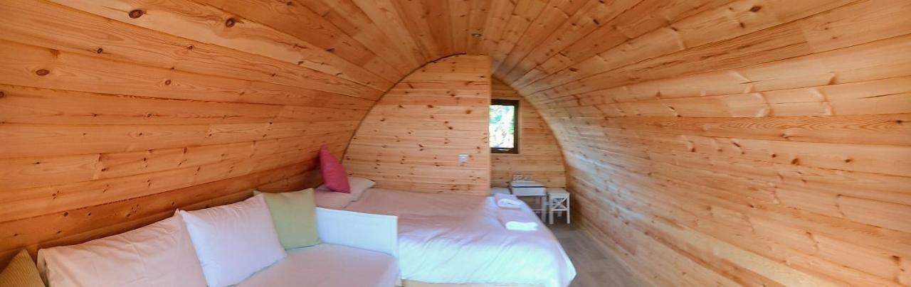 Geraghtys Farmyard Pods Hotel Belmullet Exterior photo